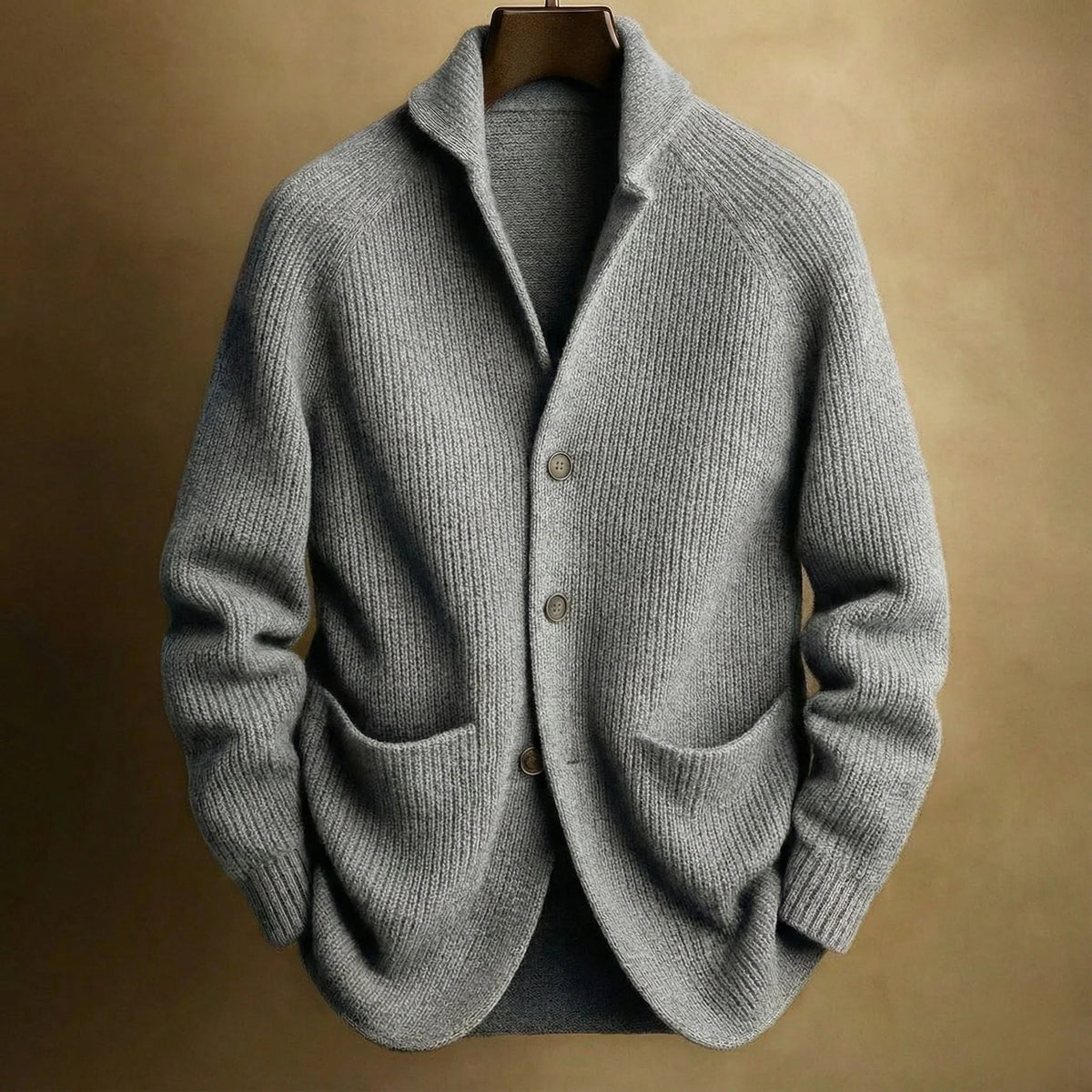 Cardigan da uomo a coste in grigio chiaro – con collo a scialle e tasche